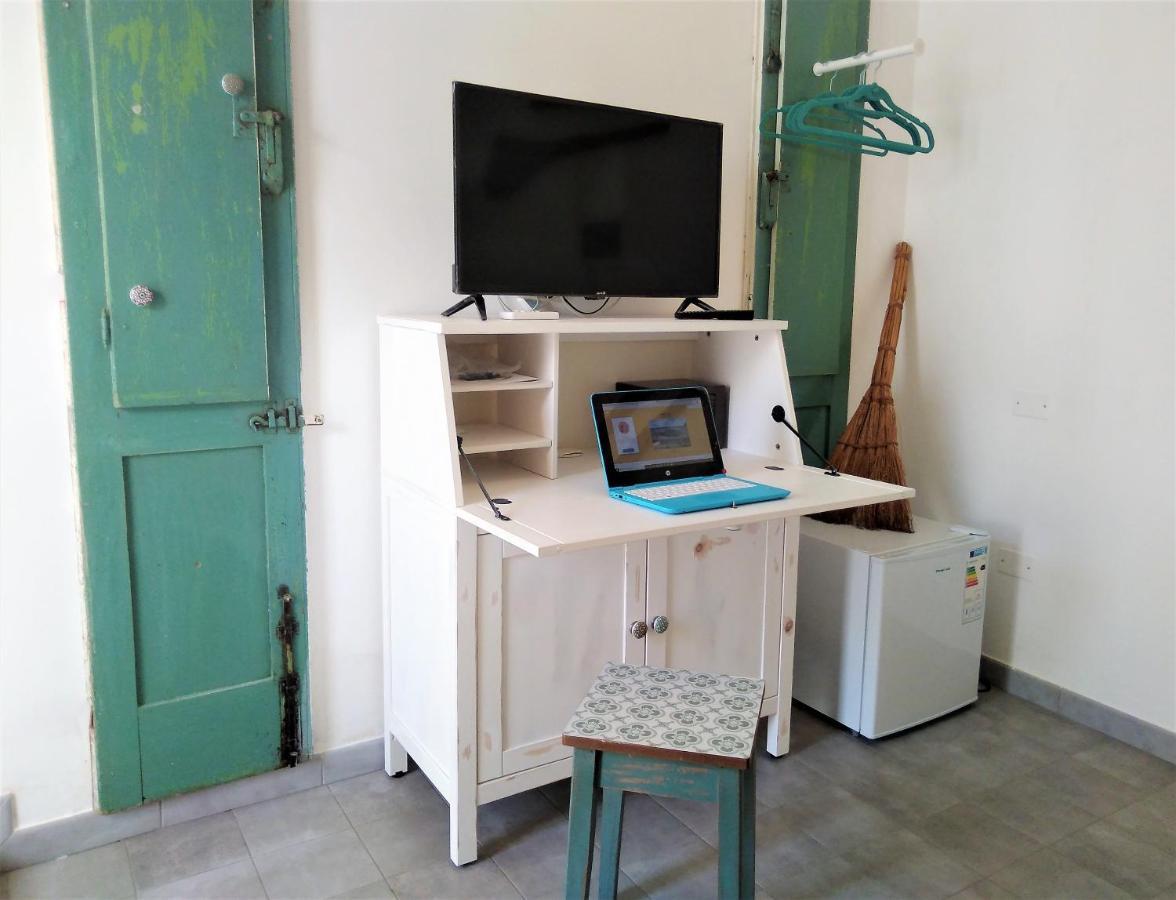 Acquarica Li Perrini Boutique B&B מראה חיצוני תמונה