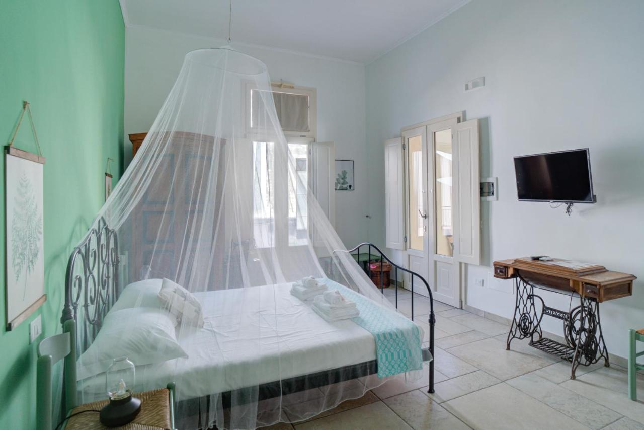 Acquarica Li Perrini Boutique B&B מראה חיצוני תמונה