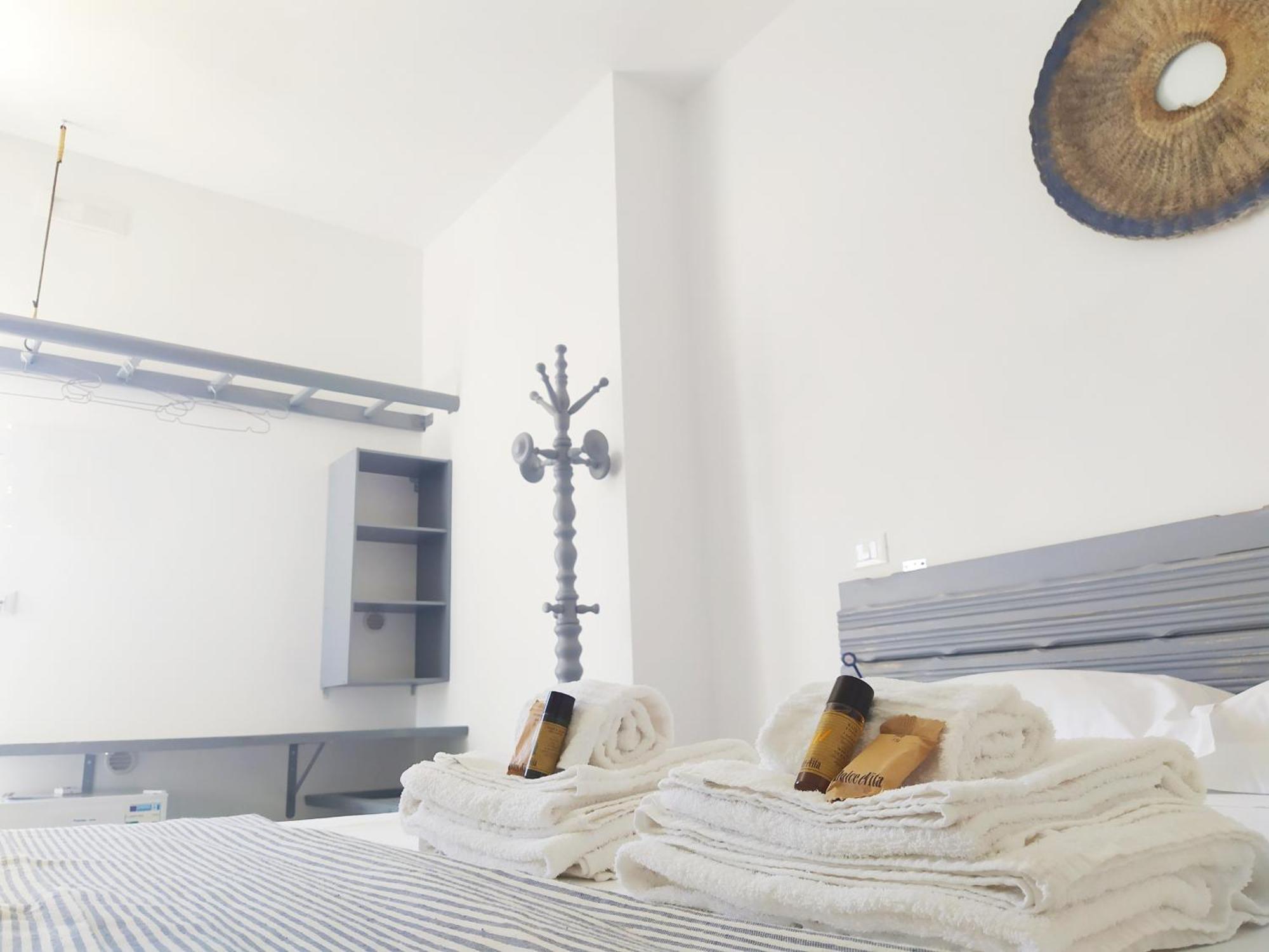 Acquarica Li Perrini Boutique B&B חדר תמונה